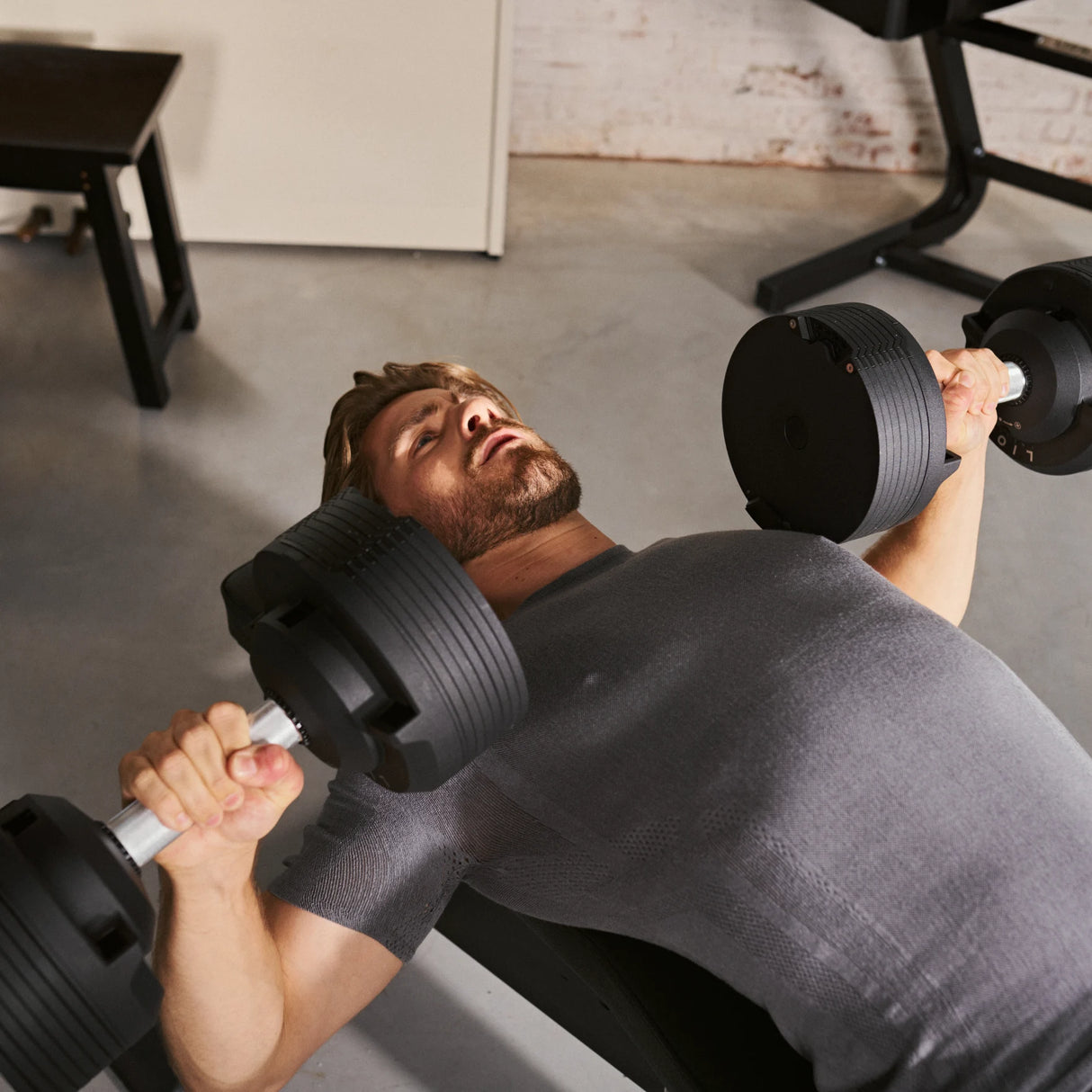 LION® x BLACKVALOR™ V5 Verstelbare Dumbbells 4 - 32,5 kg (Set van 2 stuks)