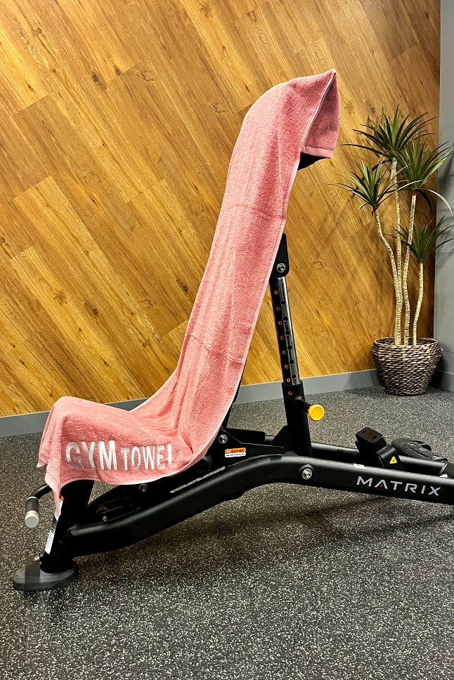The Long Gym Towel - Fitness Sporthanddoek met rits/opbergvak - LIONINSIDE